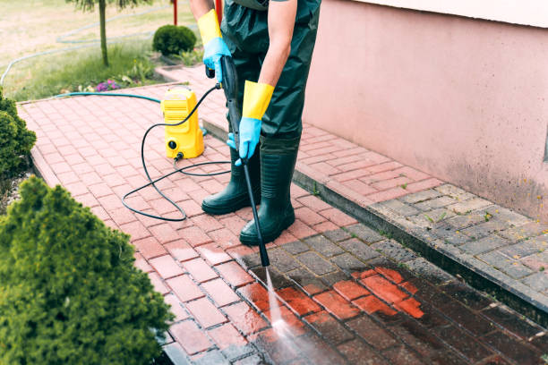 Best Concrete Pressure Washing  in Platteville, WI